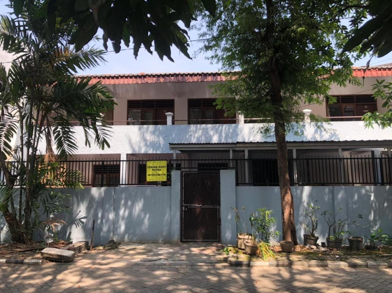 Oyo 90482 Rumah Oma Syariah Kupang  Exterior photo